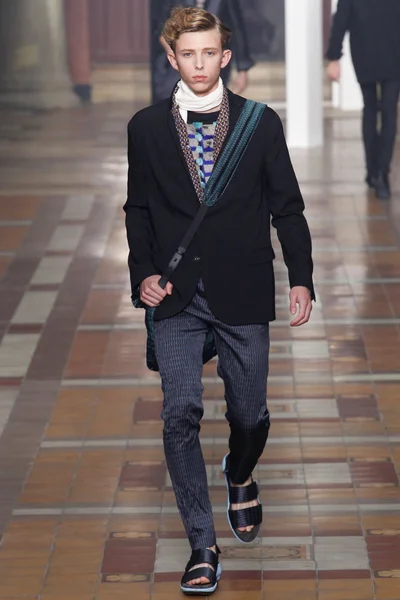 Look 41